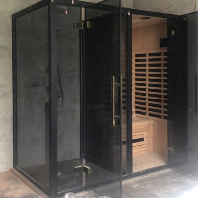 Phòng tắm kính xông hơi kính xanh đen cánh mở Phòng tắm kính xông hơi kính xanh đen cánh mở
