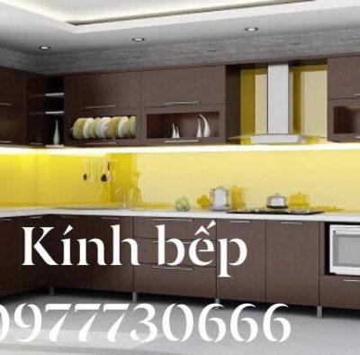 Kính bếp màu vàng chanh