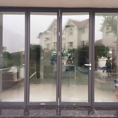 Cửa xếp trượt 4 cánh hệ nhôm Xingfa nhập khẩu Quảng Đông