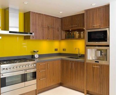 Kính ốp bếp màu vàng đậm Kính ốp bếp màu vàng đậm