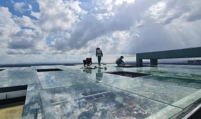 Lắp đặt mái kính cường lực cho tòa nhà, cao ốc