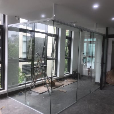 Chuyên gia vách ngăn văn phòng kính đẹp Chuyên gia vách ngăn văn phòng kính đẹp