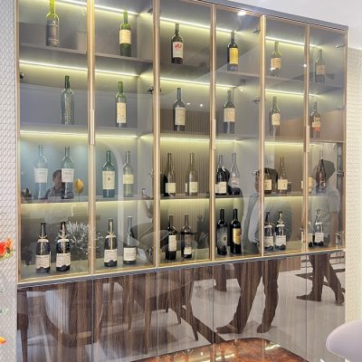 Mẫu tủ cánh kính trưng bày rượu, đồ sưu tập đẹp, sang hiện đại