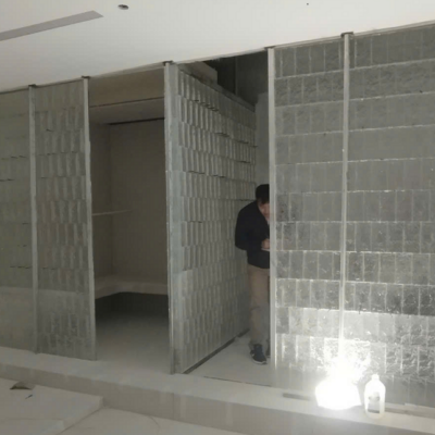 Gạch kính AVSING dùng ngăn phòng xông hơi Spa